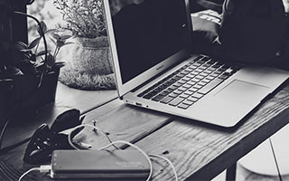 高校篮球比赛引入战术挑战机制加强赛事策略性，篮球比赛大学