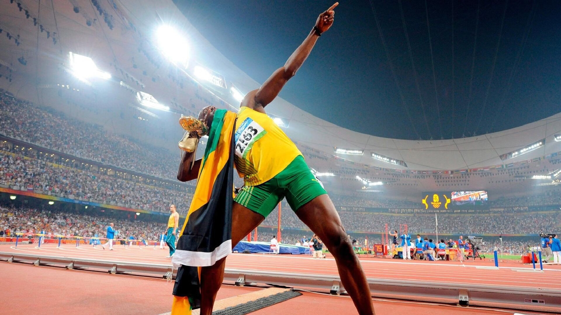 弗兰：全黑队的“多面手”，无论防守还是进攻，他都能为队友提供支持