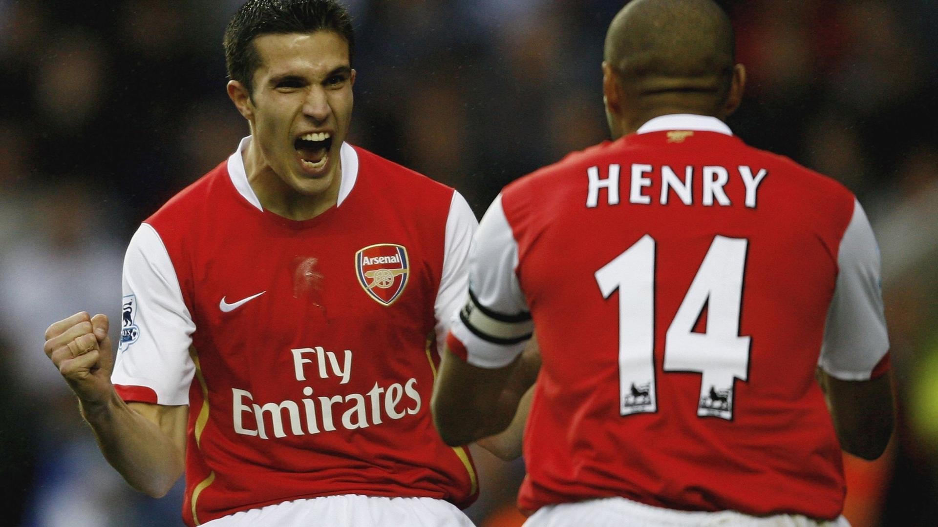 比尔这赛季稳得离谱，每场都有惊喜表现，比尔进过几次季后赛